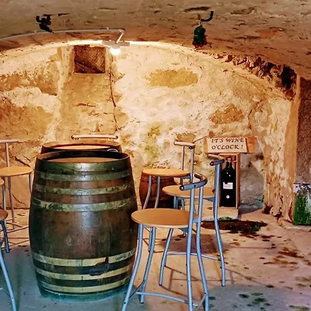 Maison Spacieuse A Avec Jardin Et Espace Jeux, Prázdninový dům