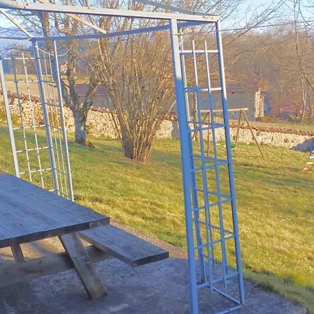 Maison Spacieuse A Avec Jardin Et Espace Jeux, Prázdninový dům *