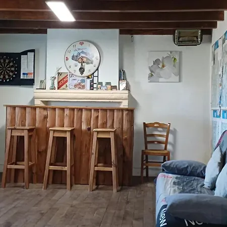 Maison Spacieuse A Avec Jardin Et Espace Jeux, Prázdninový dům